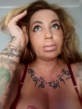 MiaMooly online show from 03/30/26, 02:07