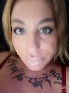 MiaMooly online show from 02/17/26, 02:58