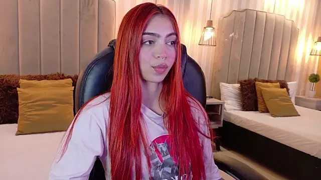 Snapshot of Polygonniaa chatting on 02/19/26, 03:31 Polygonniaa online show from 02/19/26, 03:31