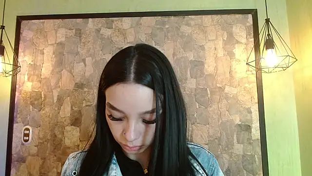 Elizabeth Ferrer online show from 03/21/26, 12:20