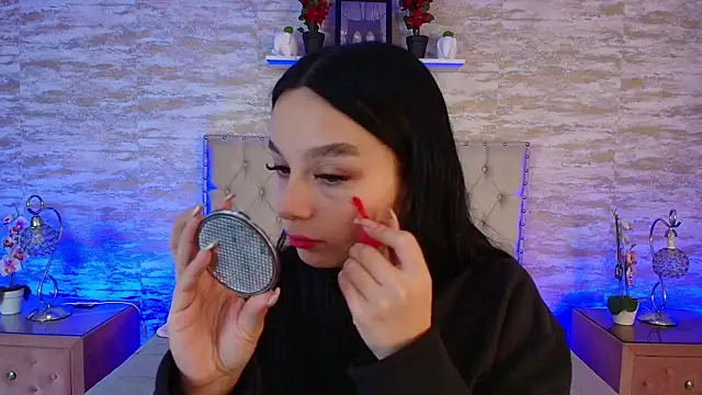 Elizabeth Ferrer online show from 04/01/26, 12:17