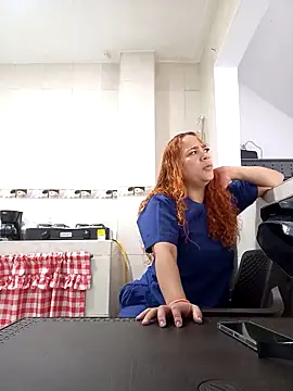 Snapshot of -Serena_ chatting on 04/01/26, 01:23 -Serena online show from 04/01/26, 01:23