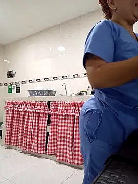 Snapshot of -Serena_ chatting on 03/24/26, 01:33 -Serena online show from 03/24/26, 01:33