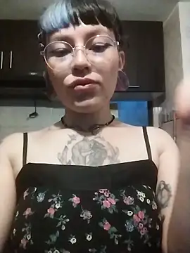 missfungi8 online show from 02/13/26, 11:16