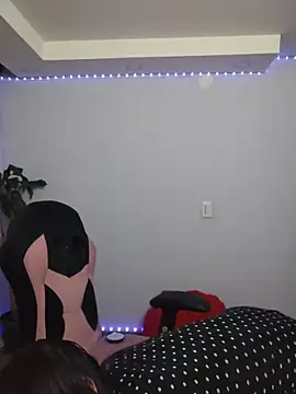 missfungi8 online show from 04/14/26, 08:08