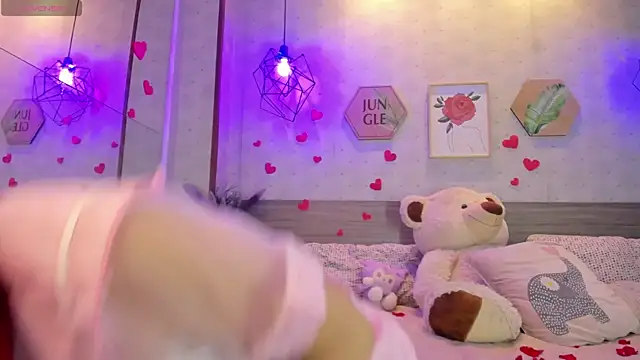 Snapshot of Celeste_wang chatting on 02/14/26, 12:27 Celeste wang online show from 02/14/26, 12:27