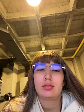 Arya    online show from 05/27/26, 05:53