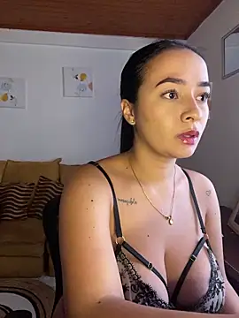 JulietaRiios online show from 04/13/26, 08:13