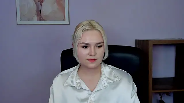 Snapshot of SweetLilyxo chatting on 02/12/26, 03:01 SweetLilyxo online show from 02/12/26, 03:01