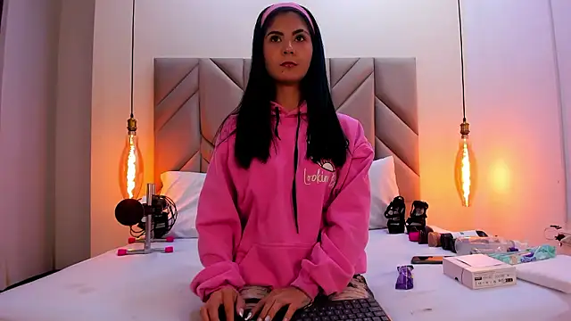 IsabellaFoox online show from 03/10/26, 12:42