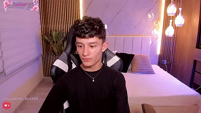 Snapshot of Patrick_Howland_ chatting on 02/24/26, 04:02 Patrick Howland online show from 02/24/26, 04:02