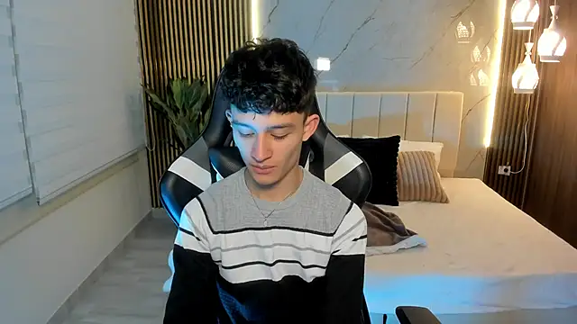 Snapshot of Patrick_Howland_ chatting on 02/17/26, 03:26 Patrick Howland online show from 02/17/26, 03:26