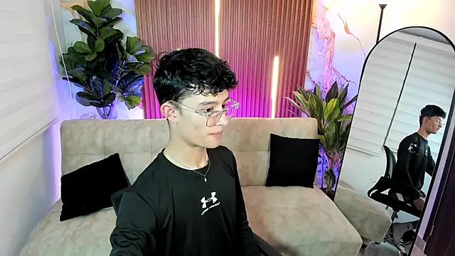 Patrick Howland  online show from 03/23/26, 03:28