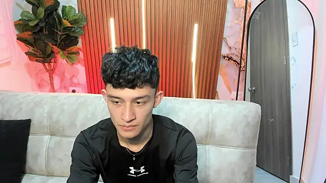 Snapshot of Patrick_Howland_ chatting on 02/14/26, 03:40 Patrick Howland online show from 02/14/26, 03:40