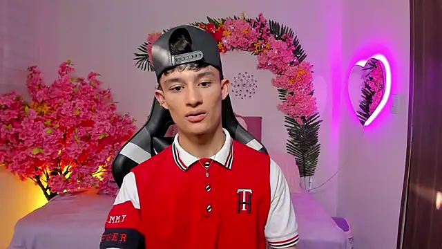 Patrick Howland  online show from 04/08/26, 09:05