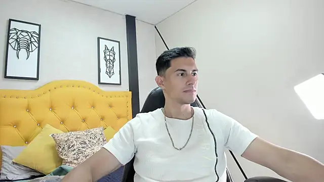 Mike Conors online show from 04/02/26, 02:08