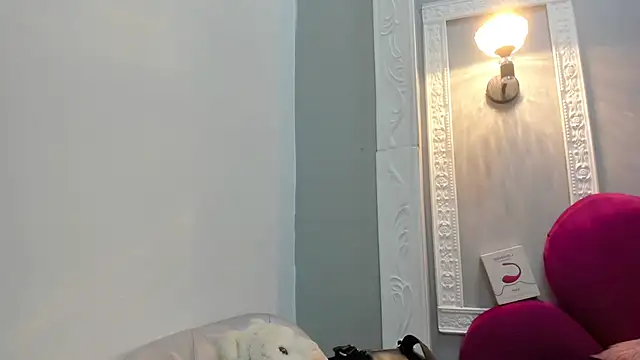 Snapshot of Raven_love chatting on 06/19/26, 12:33 Raven love online show from 06/19/26, 12:33