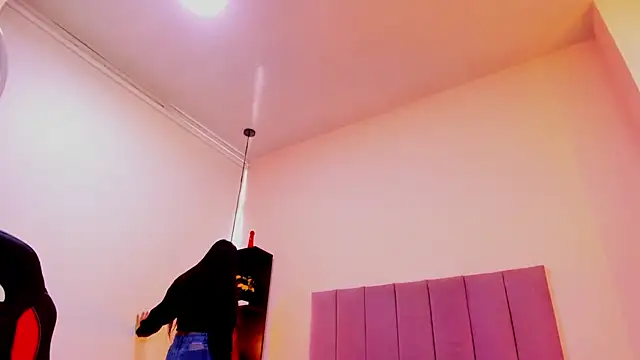 Raven love online show from 04/09/26, 08:04