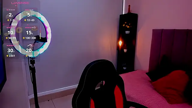 Raven love online show from 04/08/26, 08:54