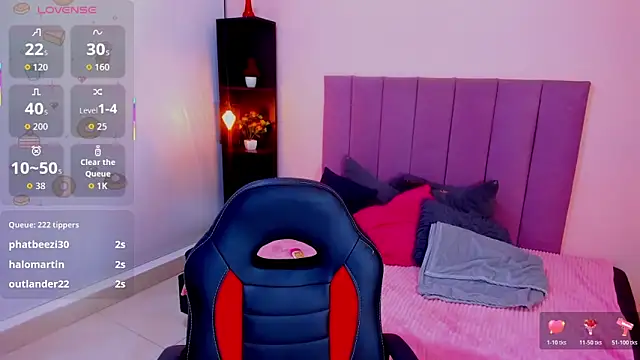 Raven love online show from 04/02/26, 09:16