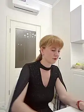 LanaBananaa  online show from 04/09/26, 07:20