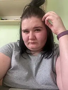 Snapshot of AngelKiras chatting on 02/08/26, 01:31 AngelKiras online show from 02/08/26, 01:31