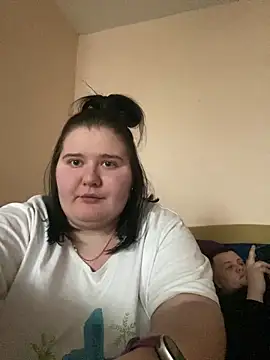 Snapshot of AngelKiras chatting on 02/15/26, 02:16 AngelKiras online show from 02/15/26, 02:16