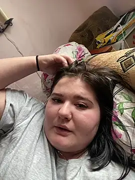 Snapshot of AngelKiras chatting on 02/06/26, 08:21 AngelKiras online show from 02/06/26, 08:21