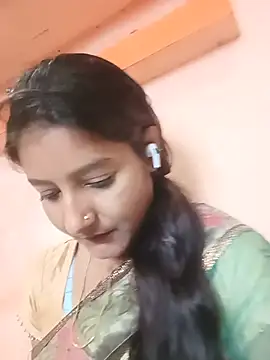Snapshot of Ayesharani1 chatting on 07/05/26, 03:11 Ayesharani1 online show from 07/05/26, 03:11