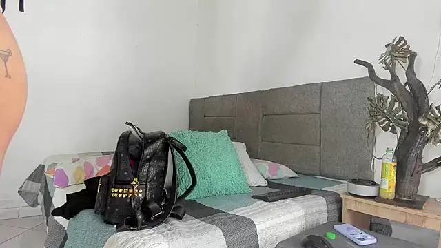 Zoel Amber20 online show from 04/11/26, 08:45