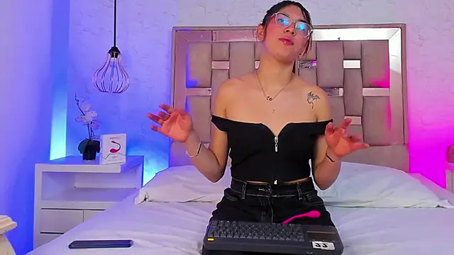 ChloeSteele online show from 02/12/26, 04:45