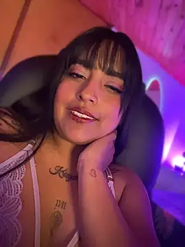 Annie Alicee online show from 04/19/26, 05:47