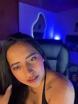 Snapshot of Annie_Alicee chatting on 04/09/26, 02:23 Annie Alicee online show from 04/09/26, 02:23