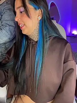 Snapshot of Annie_Alicee chatting on 03/13/26, 03:28 Annie Alicee online show from 03/13/26, 03:28