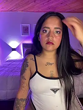 Snapshot of Annie_Alicee chatting on 03/26/26, 02:15 Annie Alicee online show from 03/26/26, 02:15