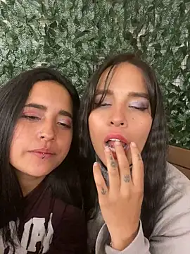 Snapshot of Annie_Alicee chatting on 03/28/26, 03:07 Annie Alicee online show from 03/28/26, 03:07