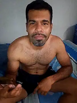 Snapshot of thom_1 chatting on 02/03/26, 08:47 thom 1 online show from 02/03/26, 08:47