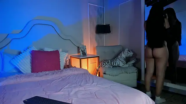 niicole garner online show from 06/02/26, 04:29