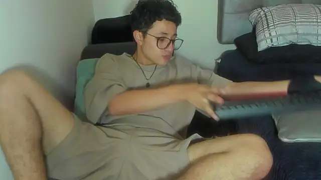 Snapshot of Adonibaskerville4 chatting on 02/27/26, 02:17 Adonibaskerville4 online show from 02/27/26, 02:17