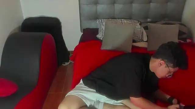 Snapshot of Adonibaskerville4 chatting on 02/14/26, 04:18 Adonibaskerville4 online show from 02/14/26, 04:18