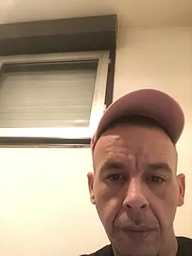 creativeX online show from 02/03/26, 06:22