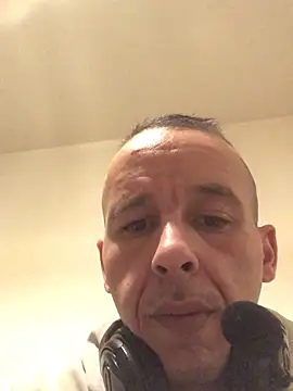 creativeX online show from 02/06/26, 10:28