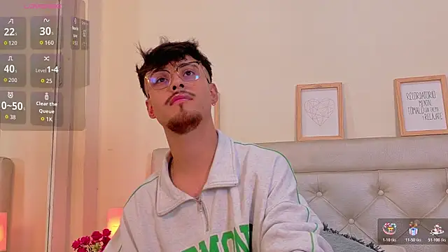 Aiden Gray online show from 03/12/26, 10:47