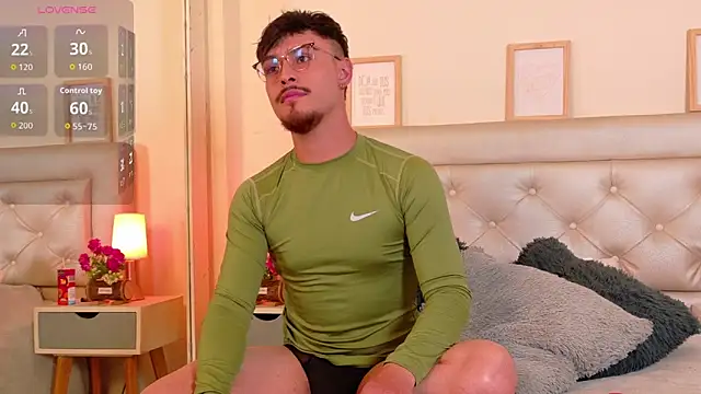 Aiden Gray online show from 02/21/26, 07:38