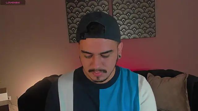 Snapshot of Chriss_Hunt chatting on 02/10/26, 08:24 Chriss Hunt online show from 02/10/26, 08:24