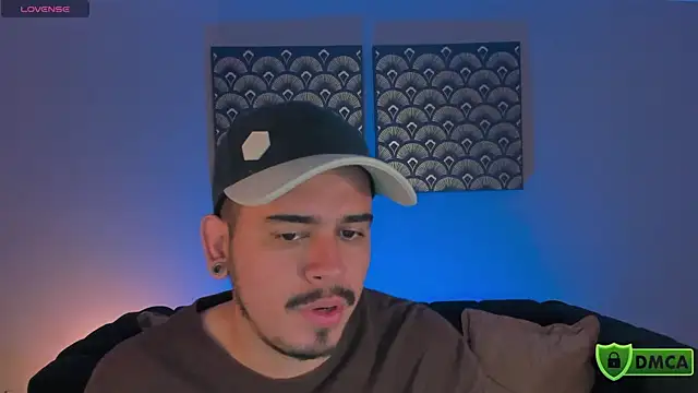 Snapshot of Chriss_Hunt chatting on 02/13/26, 11:43 Chriss Hunt online show from 02/13/26, 11:43