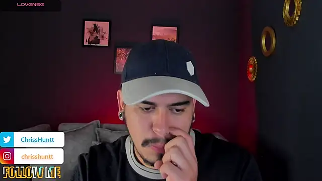 Snapshot of Chriss_Hunt chatting on 02/18/26, 08:33 Chriss Hunt online show from 02/18/26, 08:33