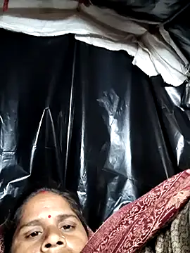 Snapshot of Hot_kiran4 chatting on 02/22/26, 12:24 Hot kiran4 online show from 02/22/26, 12:24