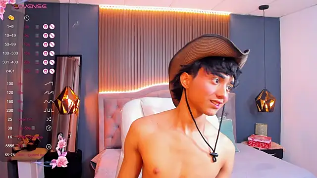 Noa 03 online show from 04/01/26, 12:06