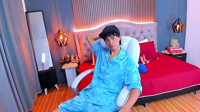 Noa 03 online show from 04/16/26, 01:56